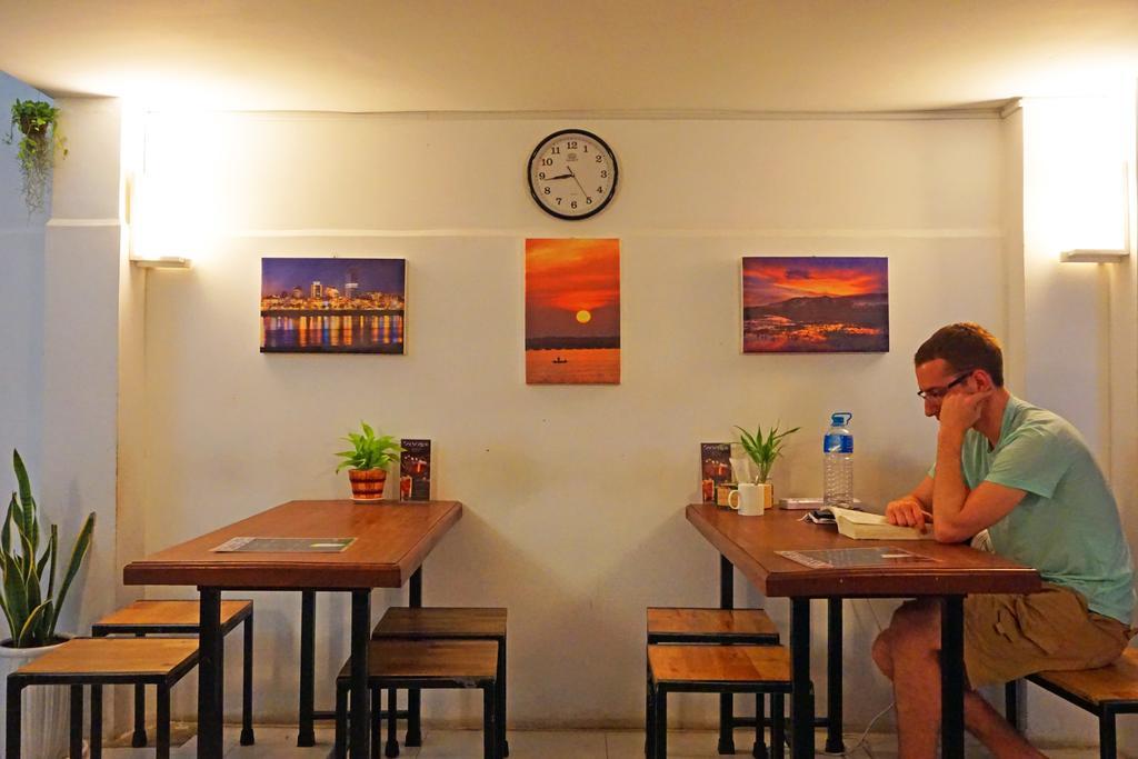 Maya Papaya Cafe & Hostel（One Stop） Пномпень Экстерьер фото